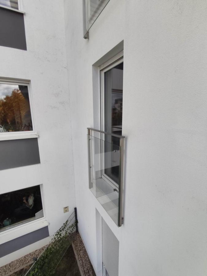 פוזנן 1120 Smialego 41 - Tanie Pokoje W Apartamencie - Samodzielne Zameldowanie - Self Check In מראה חיצוני תמונה