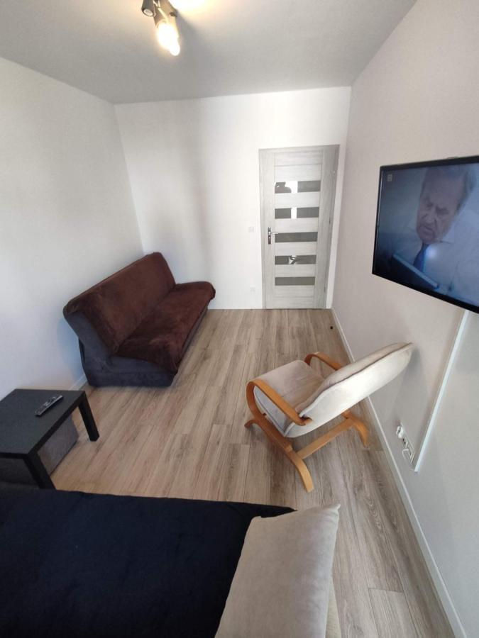 פוזנן 1120 Smialego 41 - Tanie Pokoje W Apartamencie - Samodzielne Zameldowanie - Self Check In מראה חיצוני תמונה